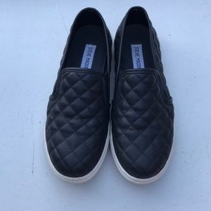 Steve Madden Slip-ons